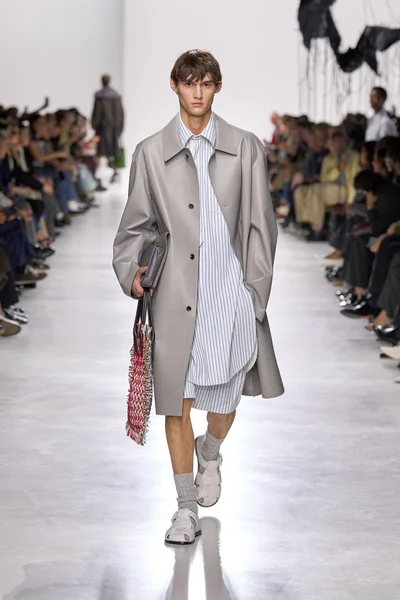 Look 61